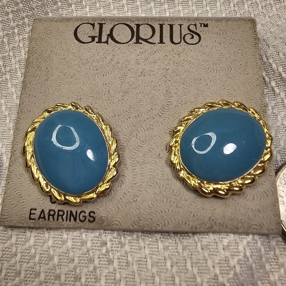 Earrings - Picture 3 of 3
